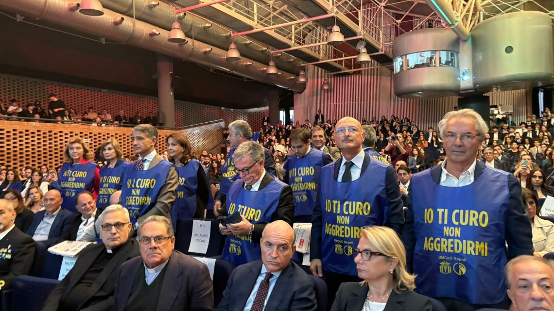 Medici e odontoiatri, pettorine contro la violenza al Giuramento