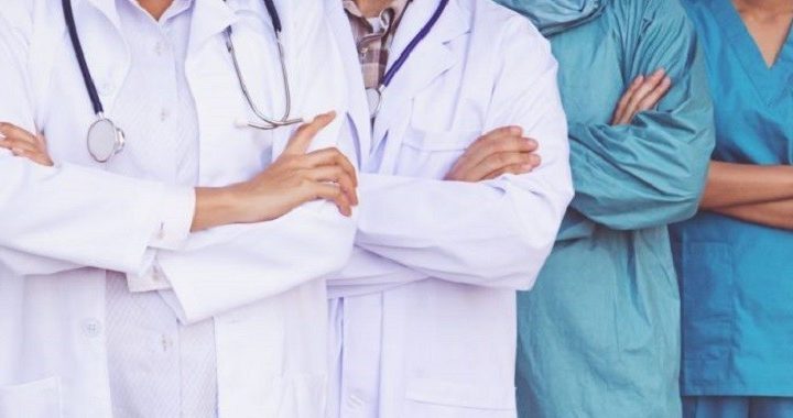 Contratto medici, guida alle novità: aumenti, arretrati e nuove tutele