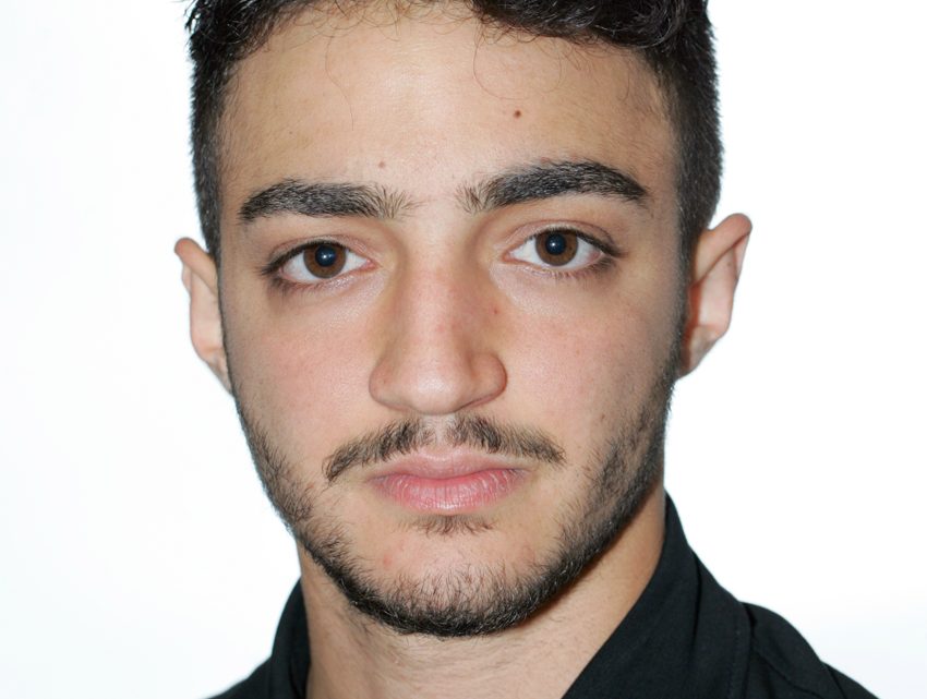 Francesco Petrillo, la nudità in scena per mettere a nudo l’anima