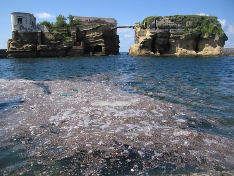 Marevivo ricorre al Tar Campania: scarichi nell’area marina protetta di Gaiola