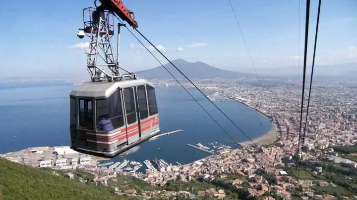 Tragedia Faito, gravi ma stabili le condizioni del ferito