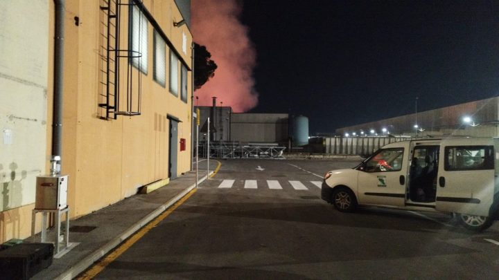 Incendio di Caivano e inquinamento, l’Arpa rende noti i primi dati