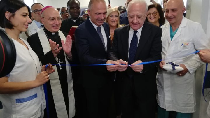 Aorn Caserta, De Luca inaugura la nuova piastra operatoria