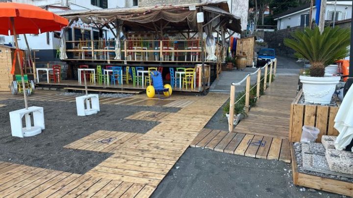 Marina di Puolo, un’intera spiaggia libera dedicata alle persone disabili