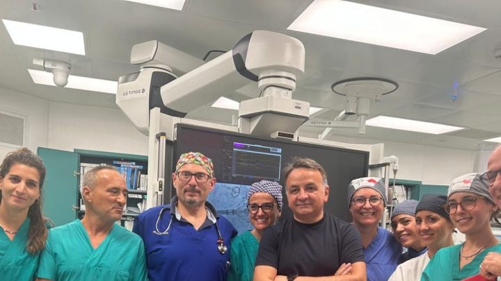 Policlinico Federico II, paziente operato alle valvole cardiache “senza bisturi”