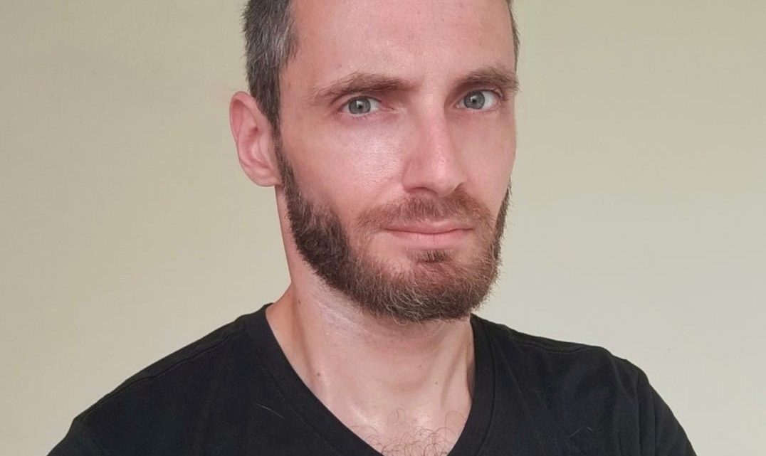 Stefano Coppola, il “medicattore”:  amo gli animali, in particolare i gatti