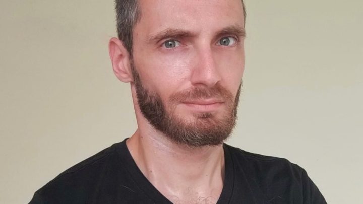 Stefano Coppola, il “medicattore”:  amo gli animali, in particolare i gatti