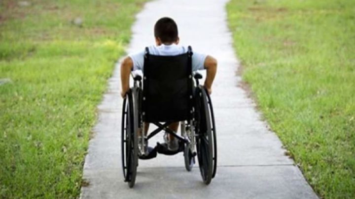 Salernitano, il bambino è disabile? E allora niente scuola