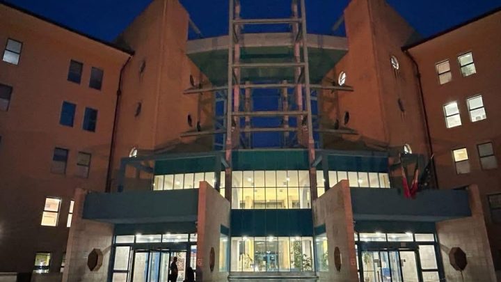 Avellino, scarsa fruibilità dei parcheggi ospedalieri, l’Aorn Moscati diffida il concessionario
