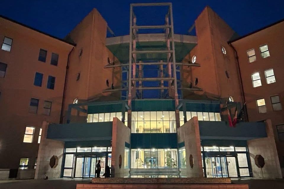 Avellino, scarsa fruibilità dei parcheggi ospedalieri, l’Aorn Moscati diffida il concessionario