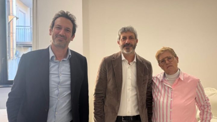 Agropoli, i Comitati incontrano Fico: il Cilento chiede i servizi sanitari essenziali