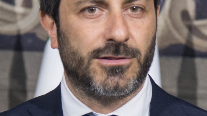 Il presidente Fico: le risorse idriche devono essere a gestione pubblica