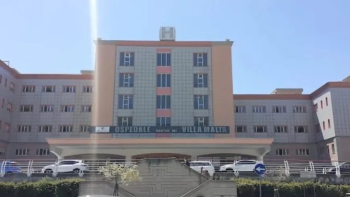 Ingerisce uno stuzzicadenti, la salvano all’ospedale di Sarno