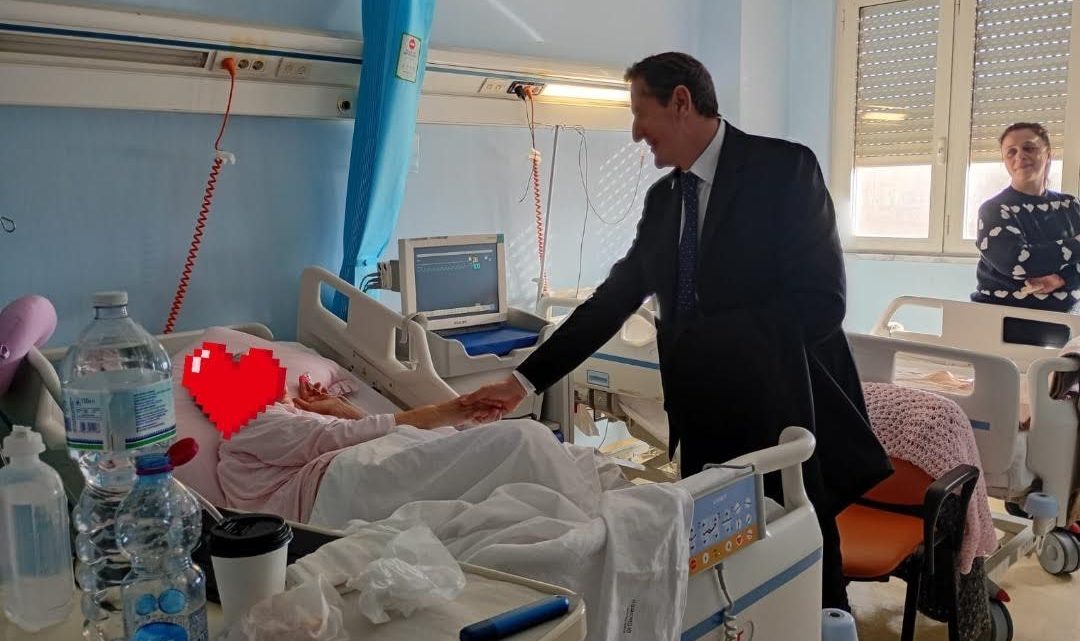 Natale in corsia: visita della direzione Asl Salerno all’ospedale di Sarno