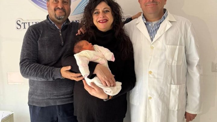 Marika, la bambina attesa 30 anni: parto da record ad Agropoli grazie all’equipe diretta da Mario Polichetti