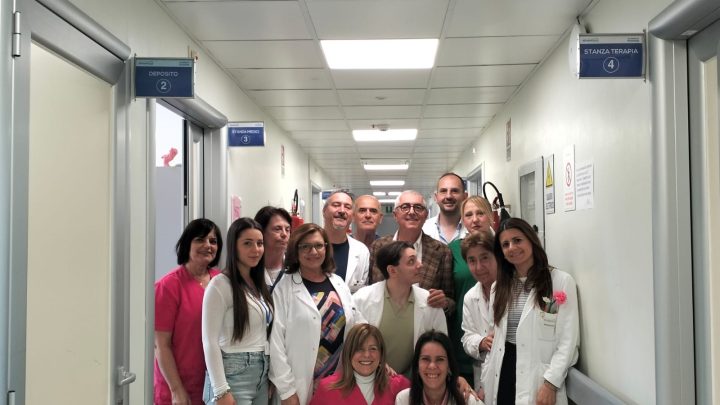 Asl Napoli 3 Sud, tumore della mammella primo centro in Italia per l’accesso precoce alla nuova terapia