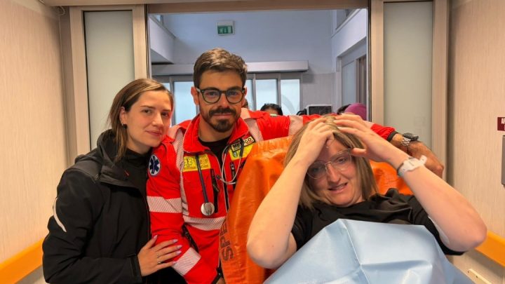 Bimba nasce in ambulanza grazie al tempestivo intervento dei volontari de “La Solidarietà” di Fisciano