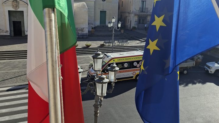 Emergenza viabilità a Massa Lubrense, il sindaco schiera un’ambulanza fissa per garantire i soccorsi