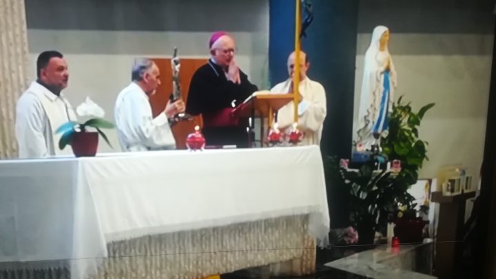 Salerno, la reliquia di San Matteo ha fatto tappa al “Ruggi”