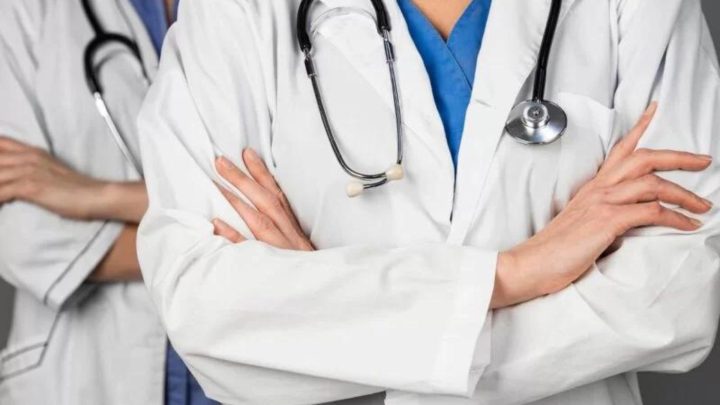 Medici ospedalieri, più di 3mila dimissioni in un anno