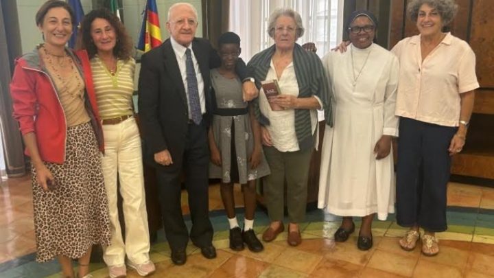 Salerno, il sindaco incontra Abijal: la 12enne nigeriana arrivata in Italia per un delicato intervento