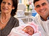 Clinica salernitana, papà 70enne e mamma 59enne: nasce bimba di 4 kg  e mezzo